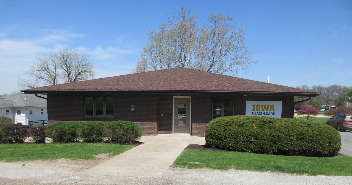 University of Iowa Health Care Solon Main Street